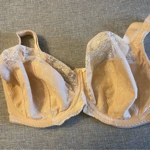 Fantasie style 40549. Size 32 G. Beige excellent condition